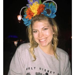 Meet your Posher, Caroline